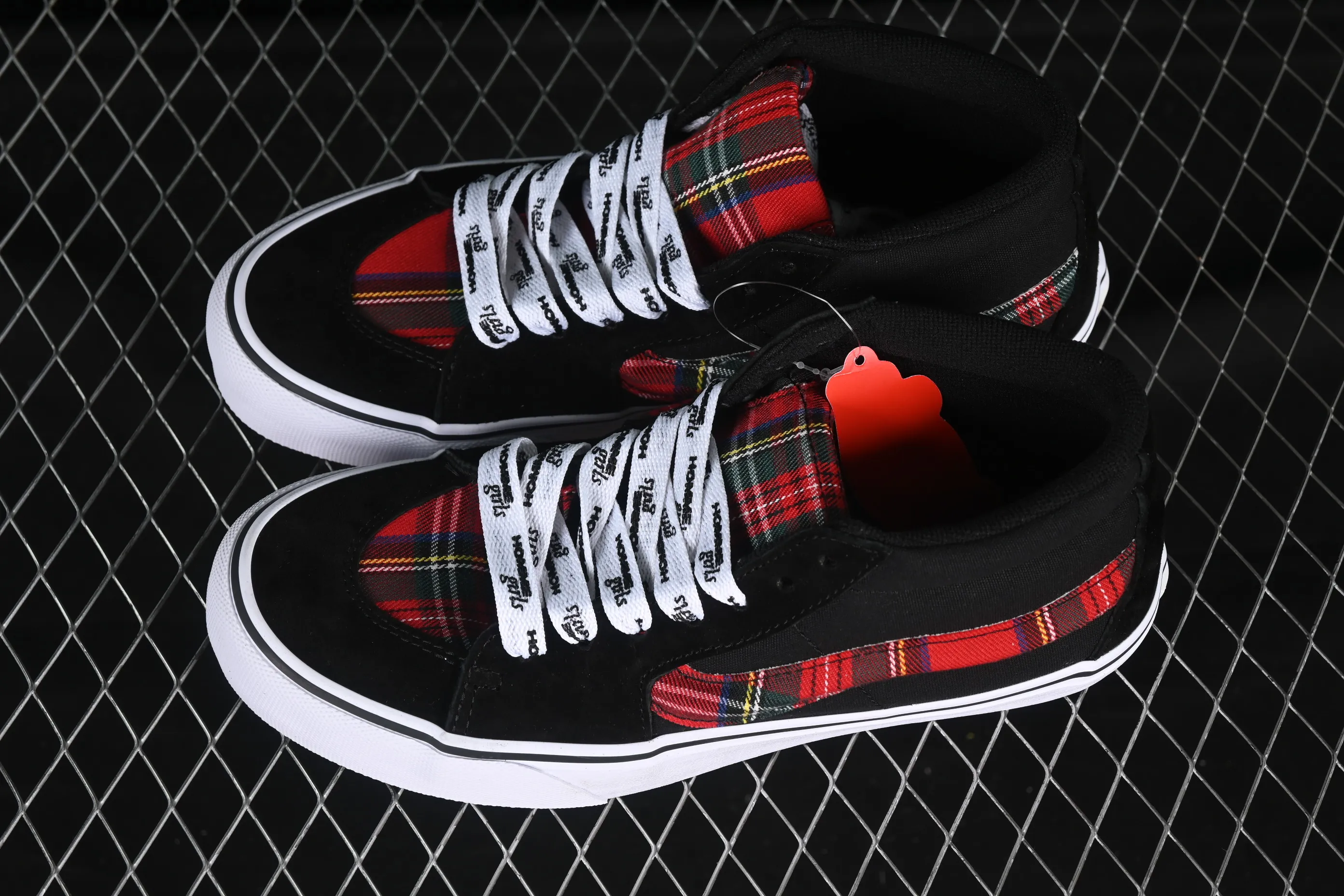All categories Vans Vans series Vans Mid Vans China Vans Sk8-Mid Vans Anaheim series Scottish plaid casual low-top canvas shoes VN0A4UWIVNE